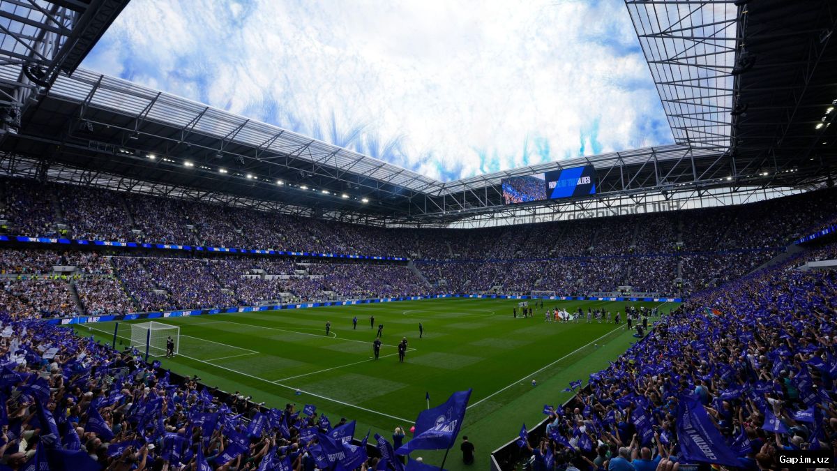 ⚽️🏆 Everton Advances to League Cup Quarterfinals Amid Internal Disciplinary Turmoil