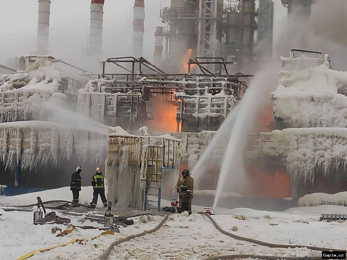 🏭🔥 Major Industrial Sites in Russia's Lipetsk and Tula Regions Reportedly Targetted by Drones