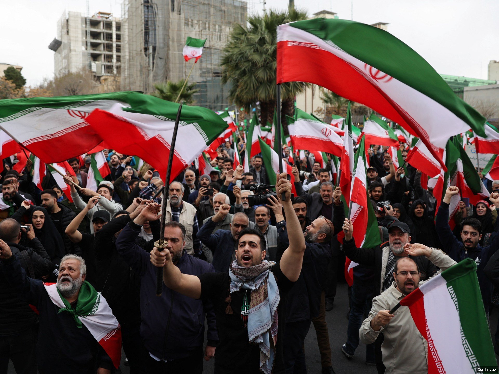 ⚔️💥 Iran's War Strategy: Fighting for Survival, Not Victory