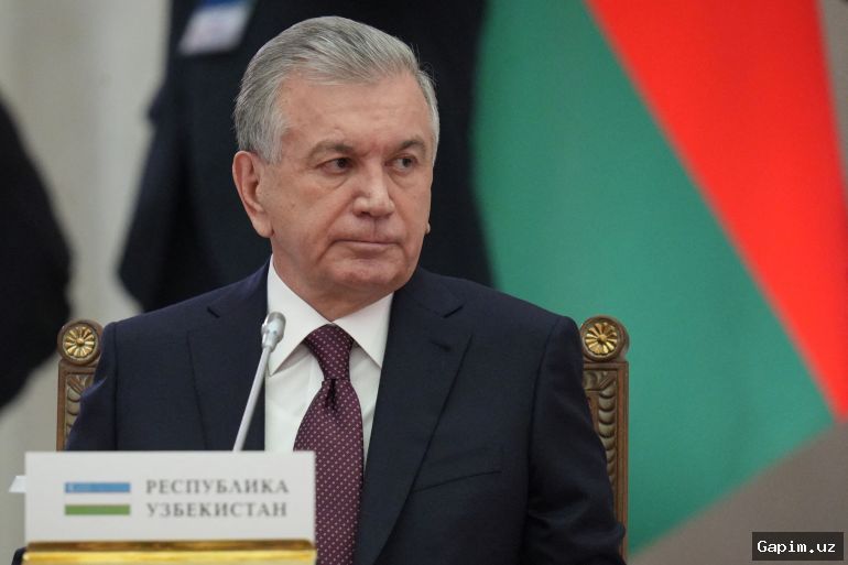 🏗️📜 Shavkat Mirziyoyev qurilish sohasida boshqaruvni soddalashtirish va sun'iy intellektni joriy etish to‘g‘risidagi farmonni imzoladi