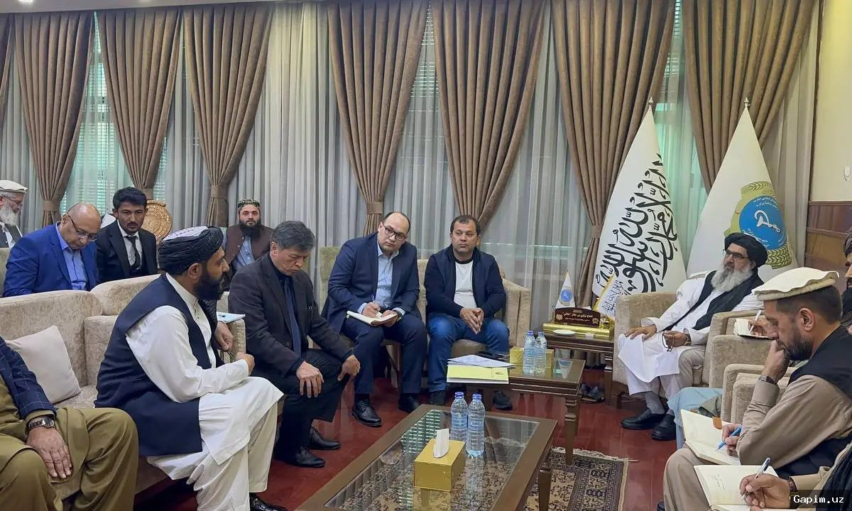 💊🤝 Узбекистан расширяет сотрудничество с Афганистаном в фармацевтической сфере, планируя довести товарооборот до 500 миллионов долларов