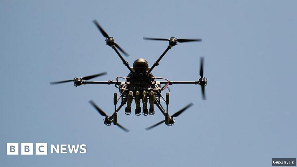 🇺🇦💥 Атака дрона на автобус в Донецке: 7 погибших, 11 раненых