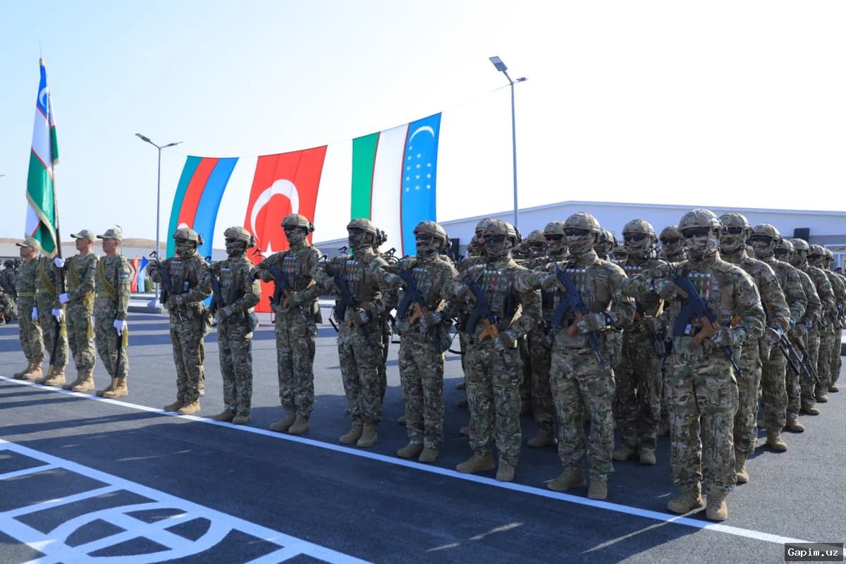 🤝🛡️ O'zbekiston, Ozarbayjon va Turkiya ilk bor keng ko'lamli qo'shma harbiy mashg'ulotlarni yakunladi