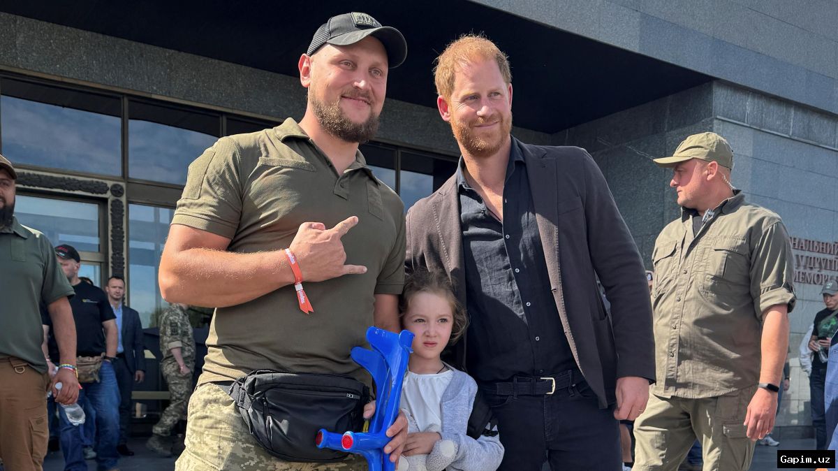 👑🇺🇦 Принц Гарри неожиданно прибыл в Киев