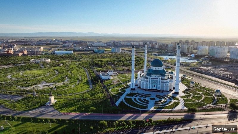 🕌🇺🇿 Мирзиёев и Токаев посетили мечеть в Туркестане, подаренную Узбекистаном