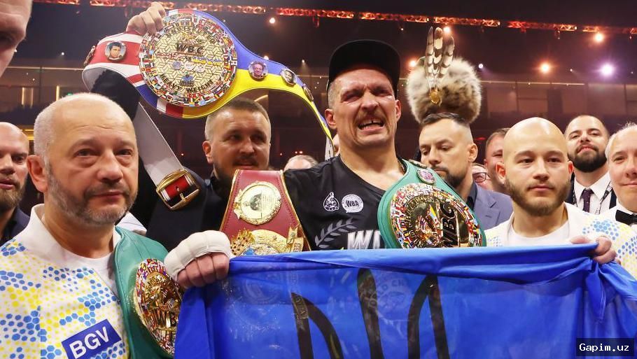 🥊🏆 Александр Усик отказался от поясов, но не уходит из спорта