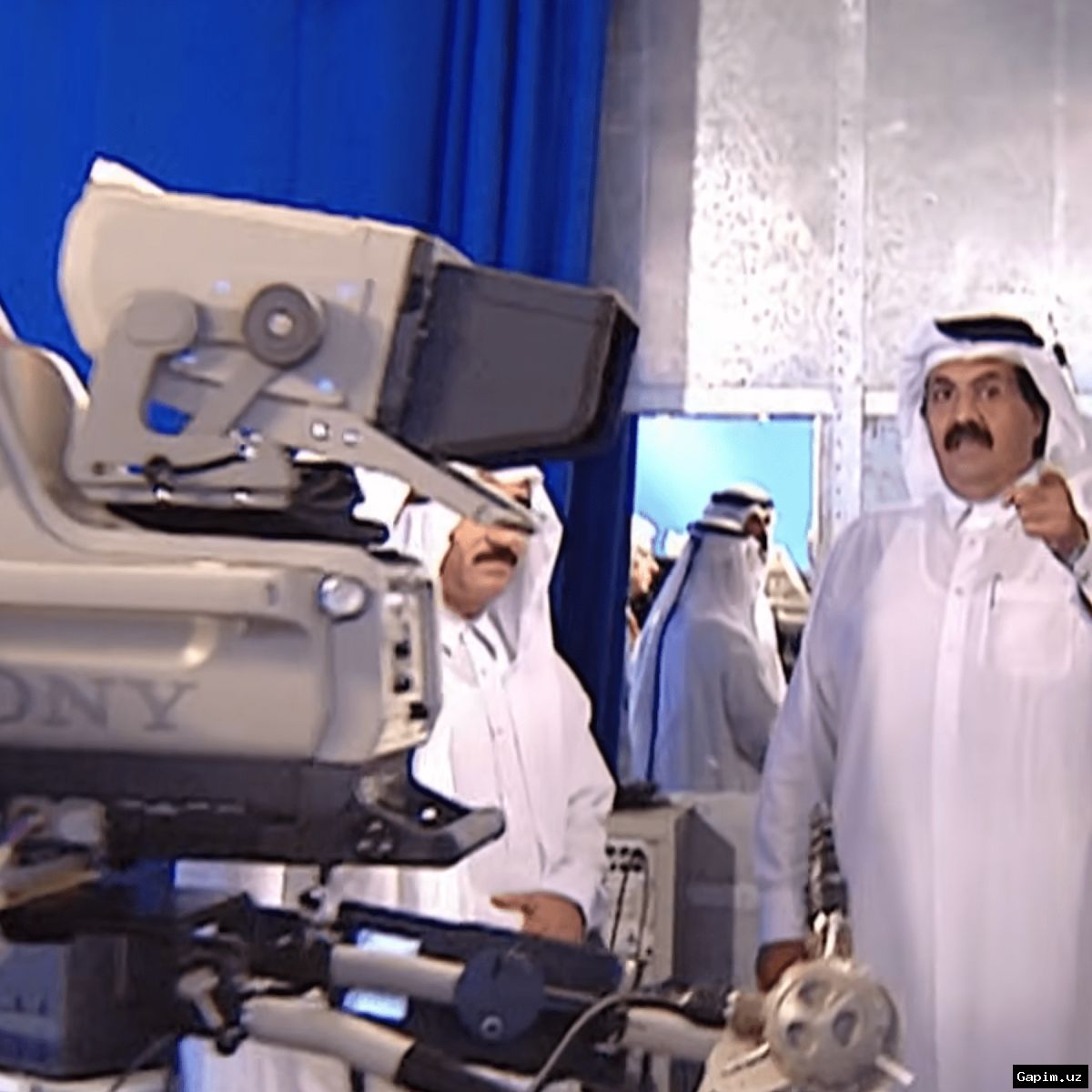 🇶🇦📺 Shayx Hamad bin Xalifa Ol Soniyning Al Jazira haqidagi orzusi: Erkin media loyihasi qanday tug‘ilgan?
