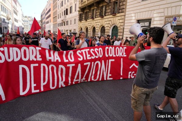 🇮🇹🚶 Italiyada migratsiya siyosatiga qarshi va tarafdor namoyishlar: Rim ko‘chalarida o‘n minglab odamlar