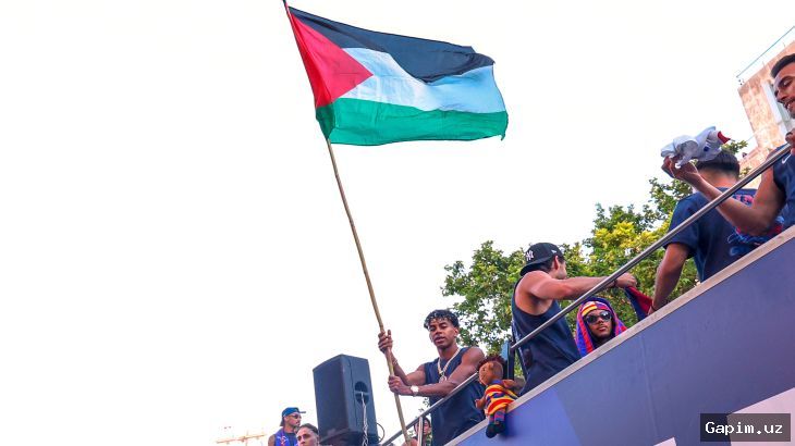 🇪🇸🇵🇸 Lamine Yamal Falastin bayrog‘ini ko‘tarib, muxlislar olqishiga sazovor bo‘ldi