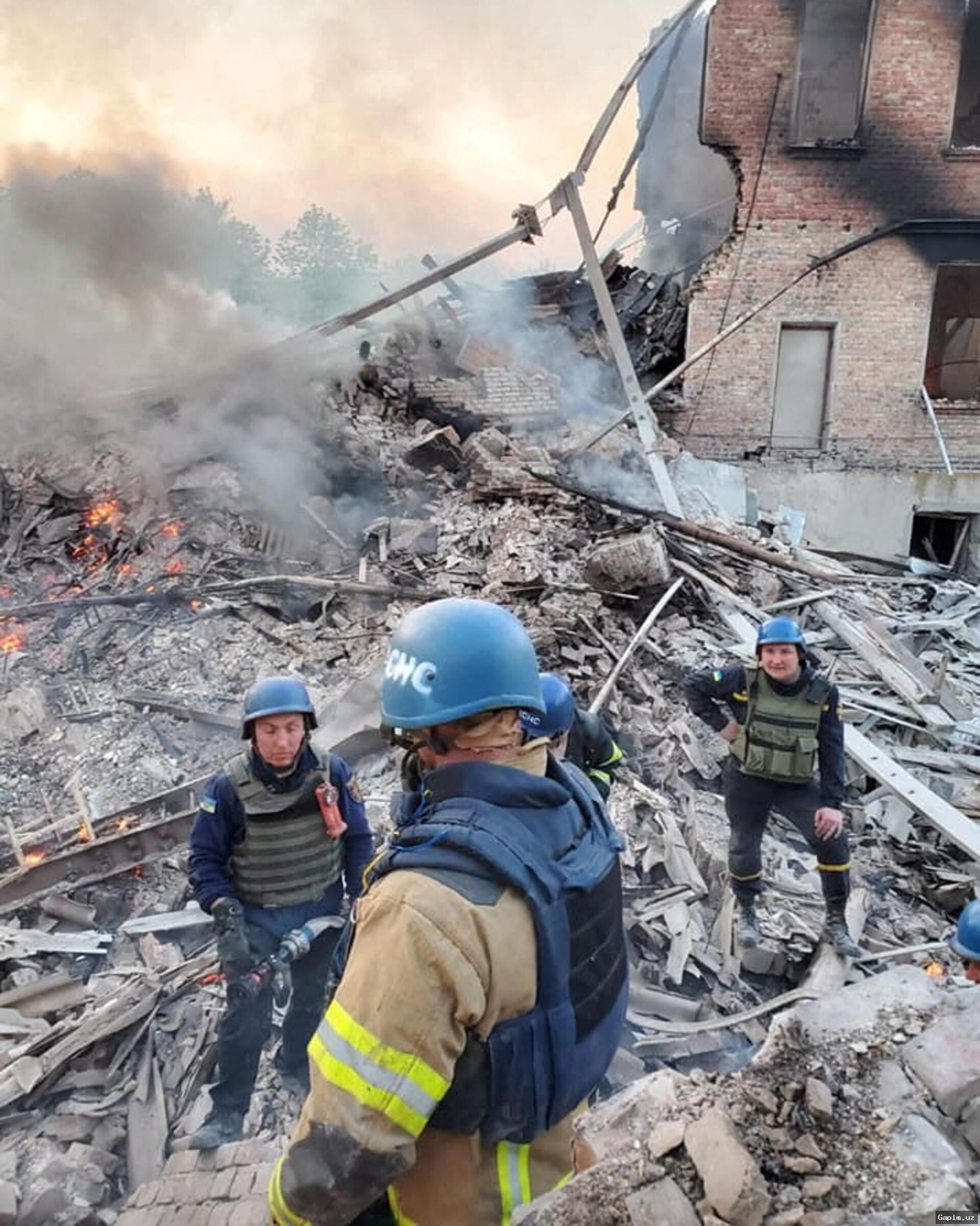 🔪😢 Bekobodda 11-sinf o‘quvchisi o‘ldirilgani haqida: 5 nafar o‘smir hibsga olindi