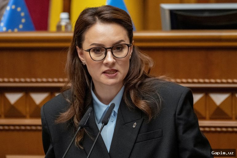 🇺🇦🏛️ Ukraine's Zelenskyy announces government reshuffle, proposes replacing PM and security chiefs