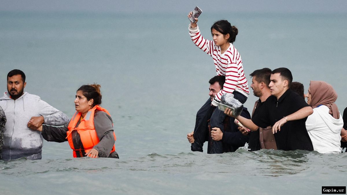 🚨⚖️ Власти Великобритании задержали 27-летнего мужчину после гибели мигрантов в Ла-Манше