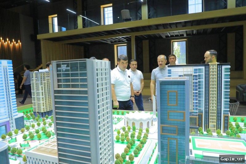 🏗️💻 Президент Шавкат Мирзиёев заложил первый камень IT-парка в Новом Намангане