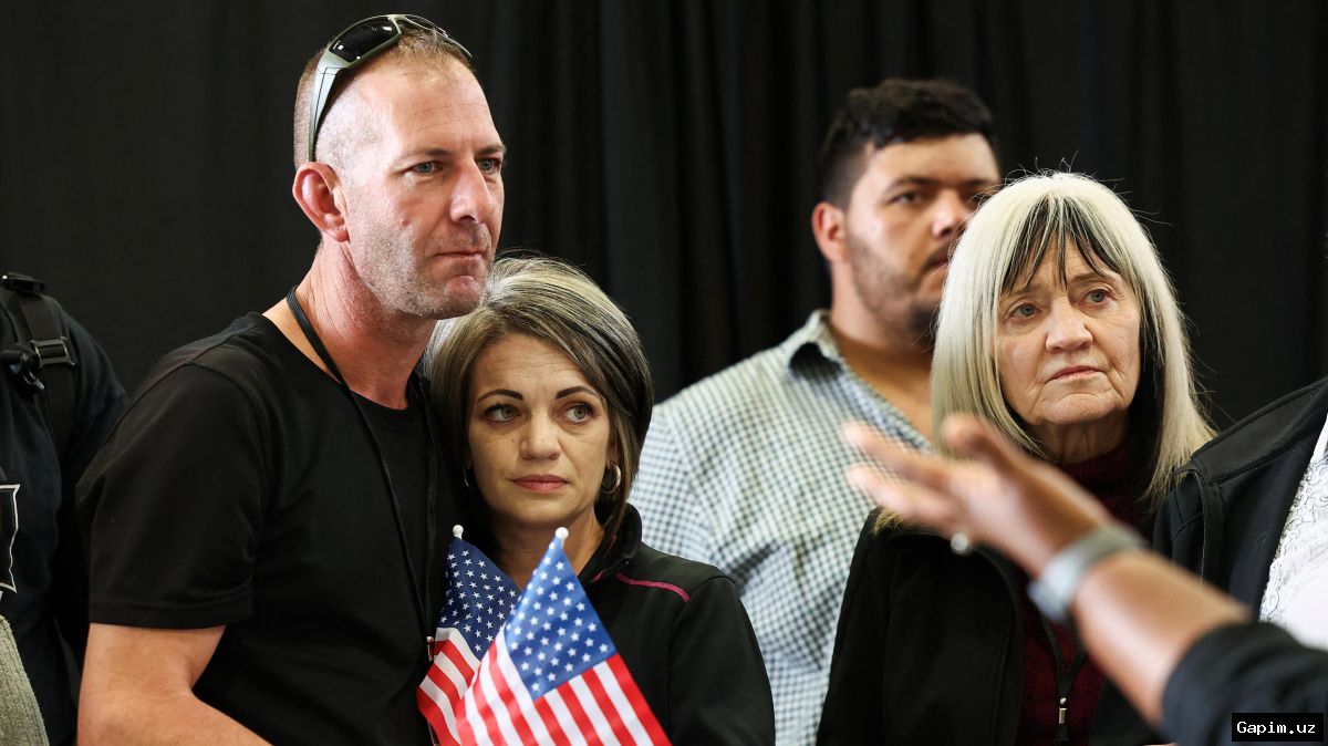 🇿🇦🇺🇸 US regime expands refugee admissions for white South Africans, citing 'emergency'