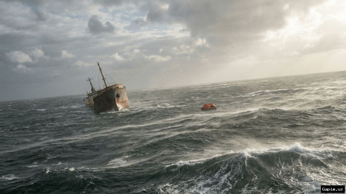 ⚓️🌊 В Южно-Китайском море затонуло вьетнамское грузовое судно: 18 человек пропали без вести