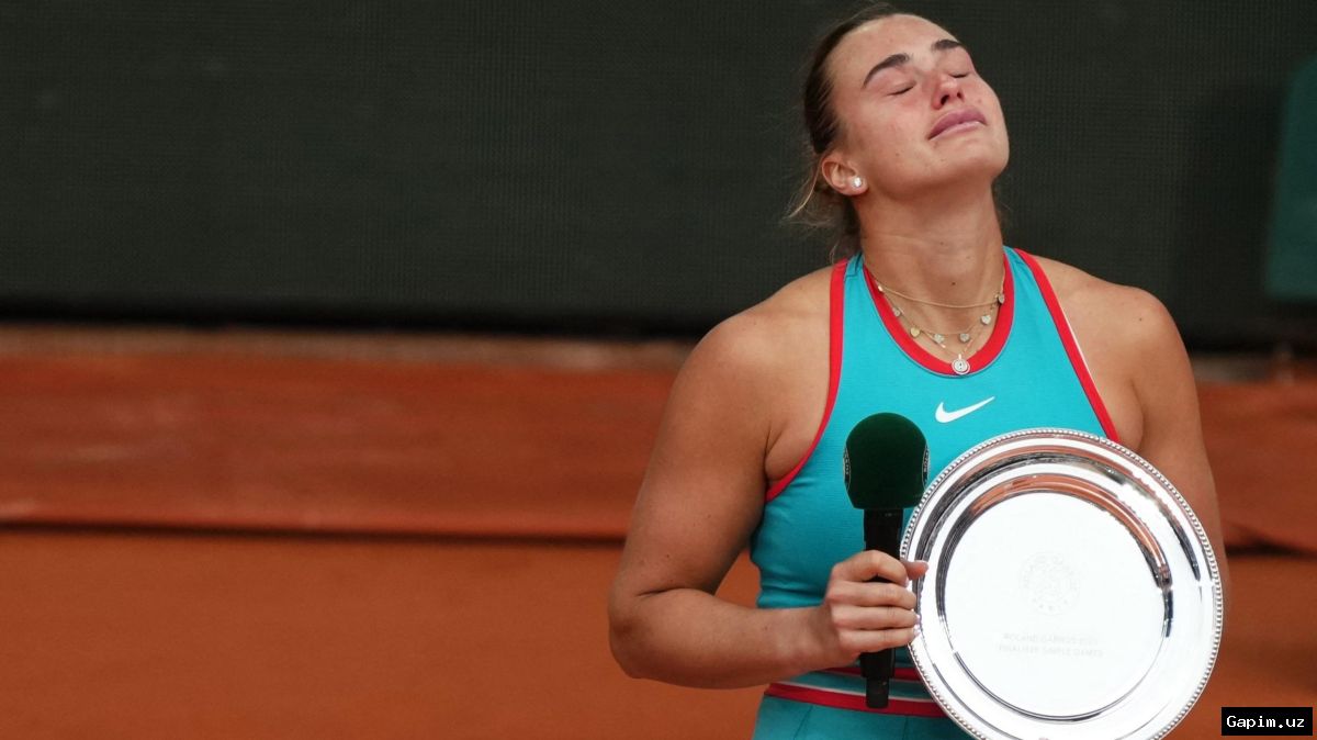 🎾😱 Sabalenka's French Open hopes shattered in shock defeat to Shnaider