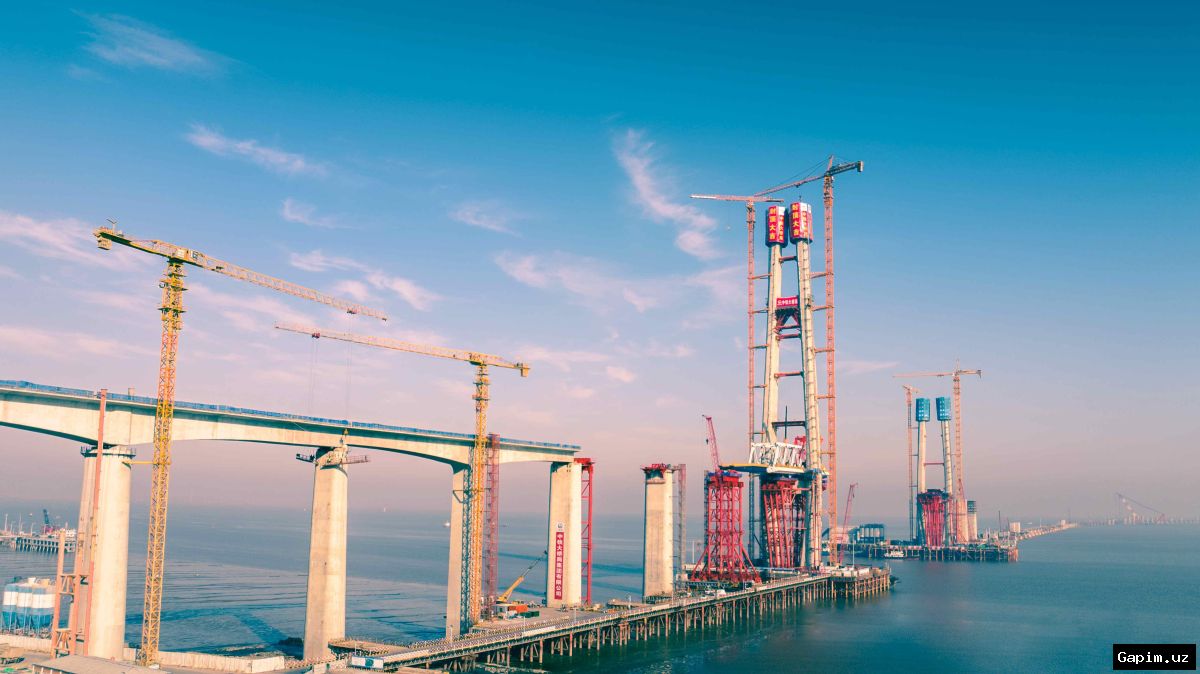 🌉🏗️ В Китае заявляют о прогрессе на строительстве гигантского моста через залив Ханчжоу в условиях серьезных трудностей