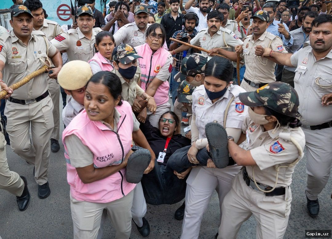 🇮🇳🚨 Hindistonda yoshlar norozilik namoyishlari va sun'iy intellekt yordamida qutqaruv tashabbusi