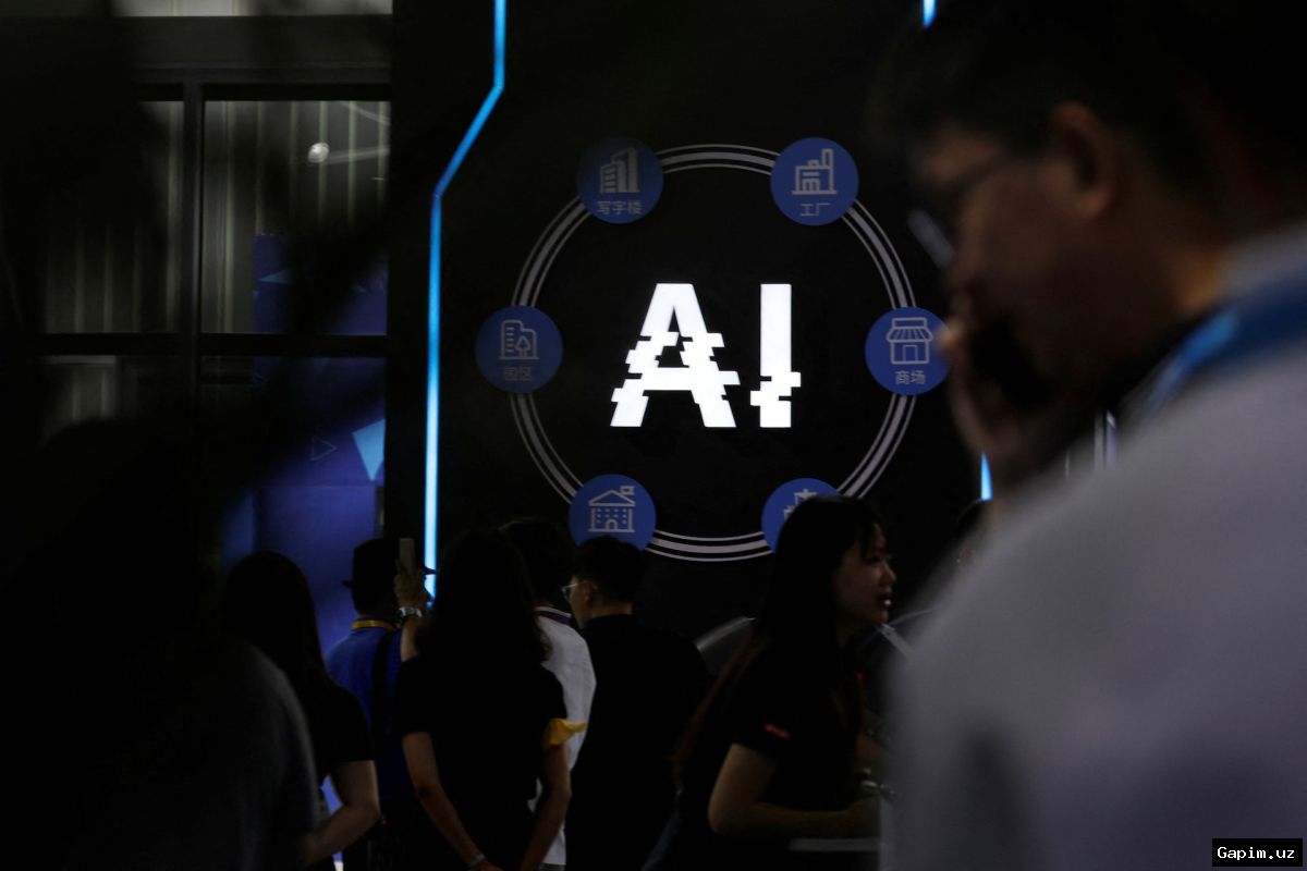 🤖🏛️ Sun'iy intellekt gigantlari o'zini o'zi tartibga soluvchi organ tuzmoqda, AQSh hukumati esa ogohlantirishlarni rad etmoqda