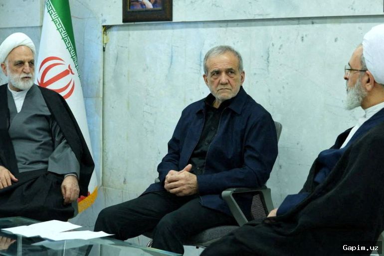 🇮🇷🏛️ Eron rahbariyati: Pezeshkiy va Xomanaiy uchrashuvi AQShning 'bo'linish' da'volariga qarshi