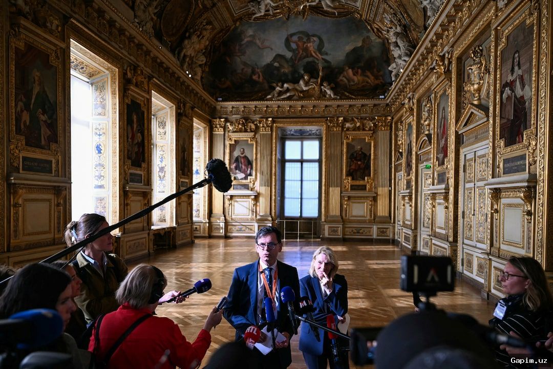 🏛️🖼️ Luvrning Apollon galereyasi qayta ochildi: qimmatbaho buyumlarsiz, ammo hashamatli bezaklar bilan