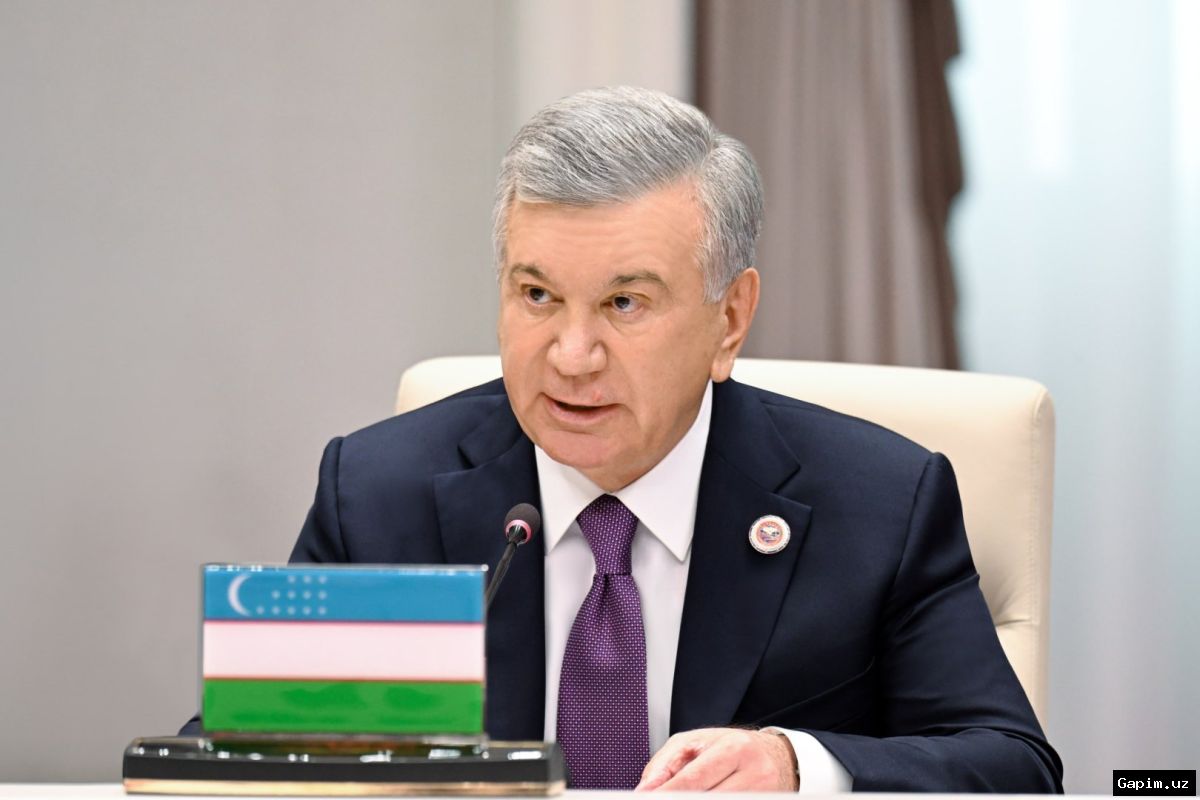 🎓🇺🇿 Шавкат Мирзиёев поздравил школьников с Днем знаний
