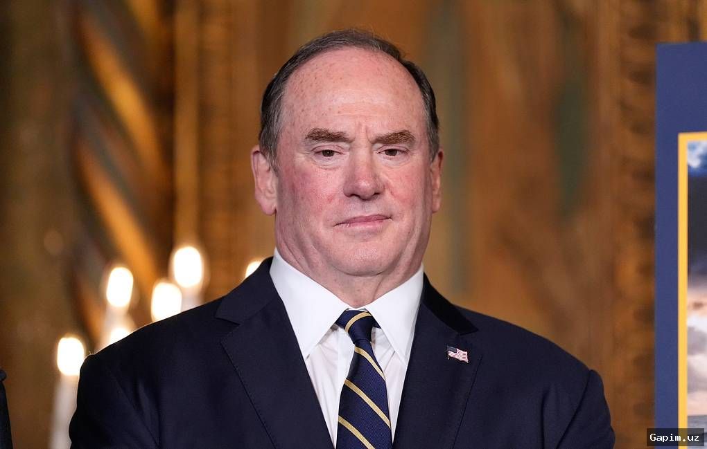 ⚓️🚢 Министр ВМС США уволен из администрации Трампа