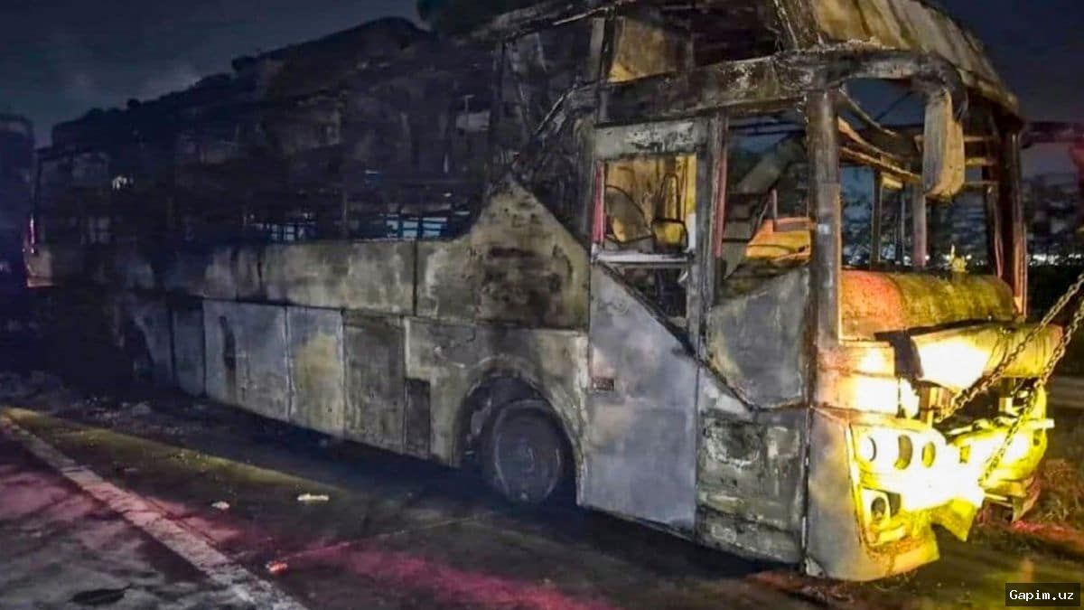 🚌🔥 India bus fire kills 9; Delhi gang-rape and Ram Temple embezzlement investigations continue