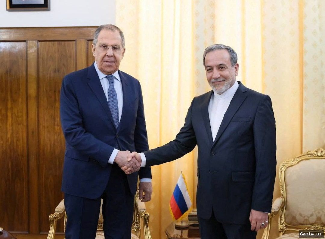 🤝🌐 Глава МИД РФ Лавров прибыл в Тегеран на фоне продолжающегося конфликта на Ближнем Востоке