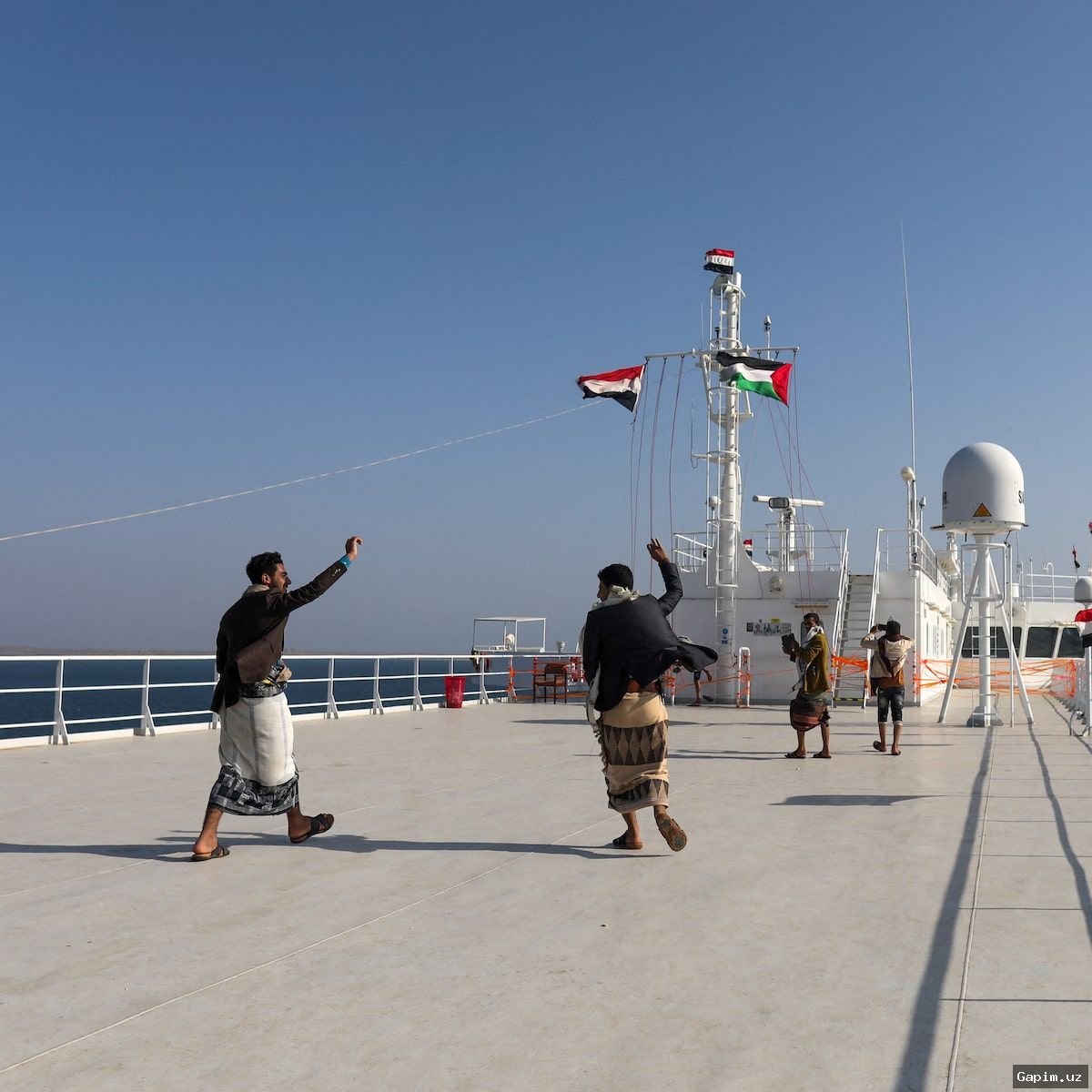 🌍🚢 Houthi Rebels Advance Near Bab al-Mandeb Strait, Threatening Saudi Oil Routes