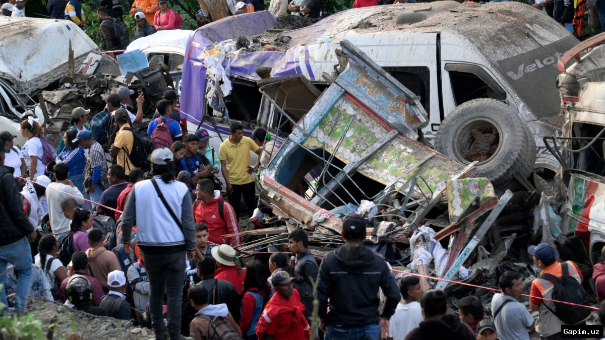 ⚰️💥 Deadly highway bombing in Colombia kills at least 20, governor says