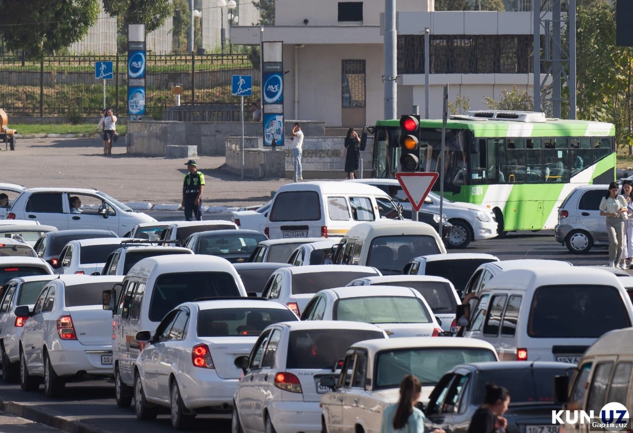 🚦🚗 Expert Analysis of Traffic Congestion at 'Malika' Market in Tashkent