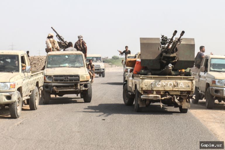 ⚔️💥 Yemen: Houthi missile strike kills 4 civilians, wounds 9 in Taiz