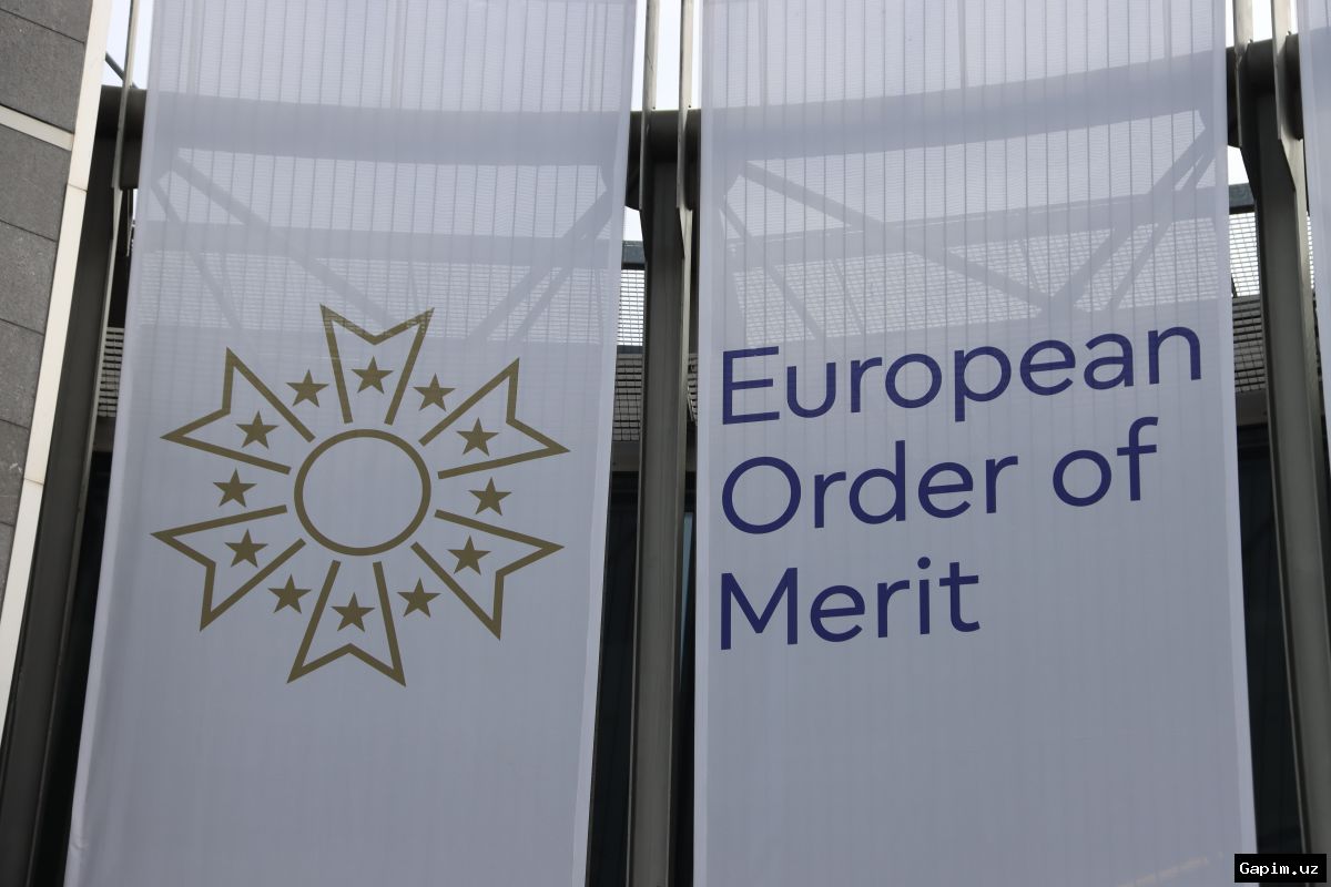 🇪🇺🏅 Angela Merkel and Volodymyr Zelenskyy among first recipients of European Order of Merit