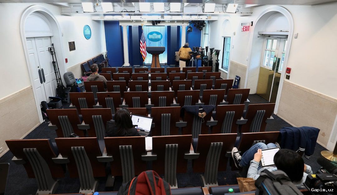🇺🇸🏛️ Relocating the White House Press Corps: US Regime Escalates Tensions with Media