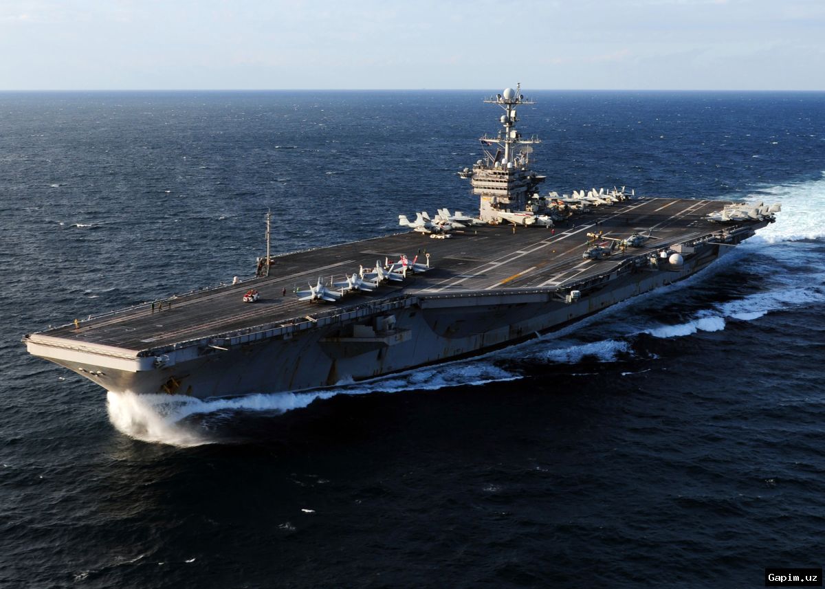 🛳️🌍 USS George Washington departs Pacific, heads to Middle East amid carrier crew crisis
