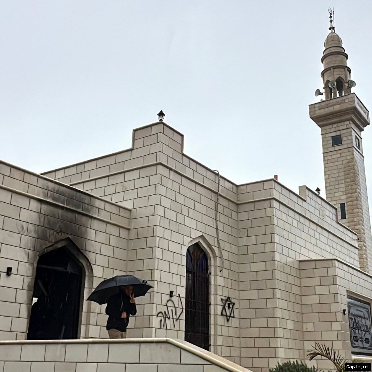 🕌🔥 Israeli settlers torch mosques in occupied West Bank, 92-year-old Palestinian American survives attack