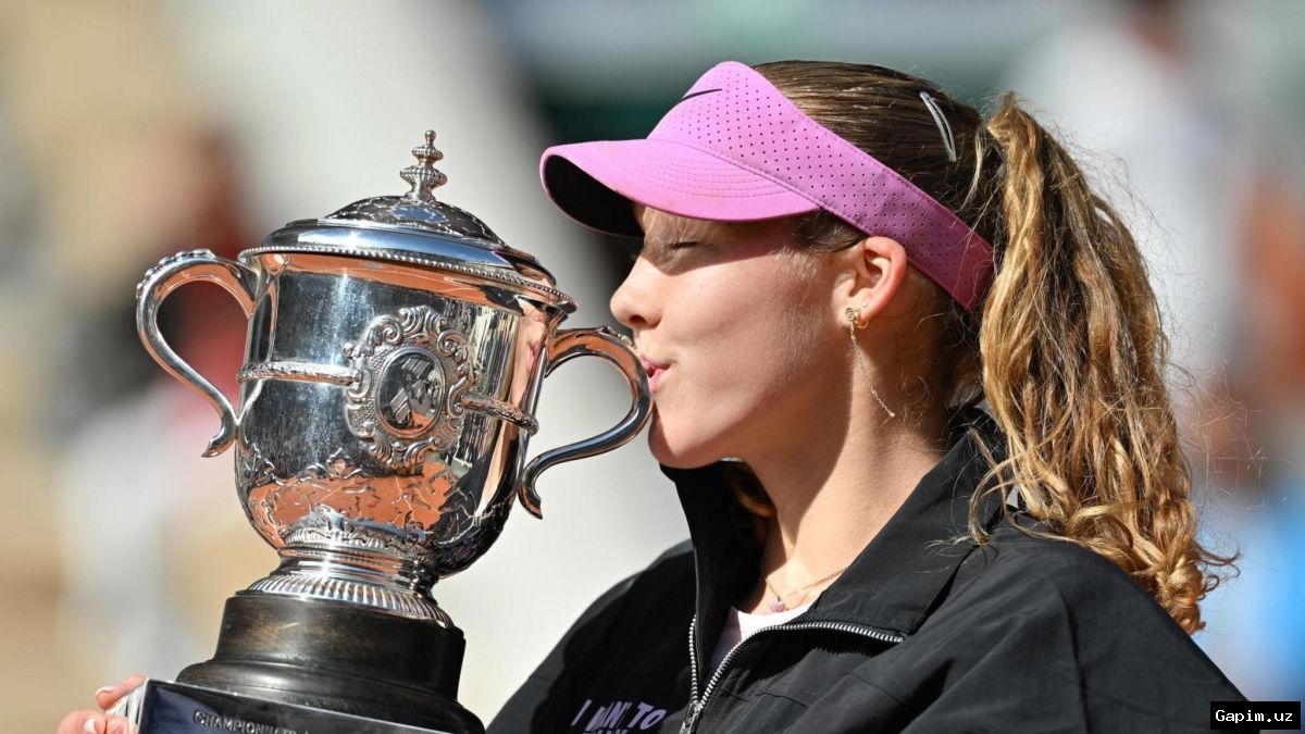 🎾🏆 Mirra Andreeva: 19-year-old Russian tennis star wins French Open, becomes youngest champion since 1992