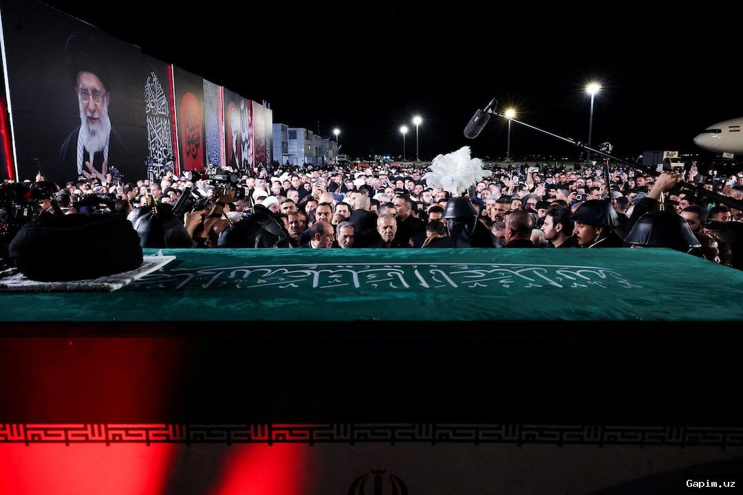 💔🇮🇷 Похороны аятоллы Хаменеи: тысячи скорбящих собрались в Неджефе