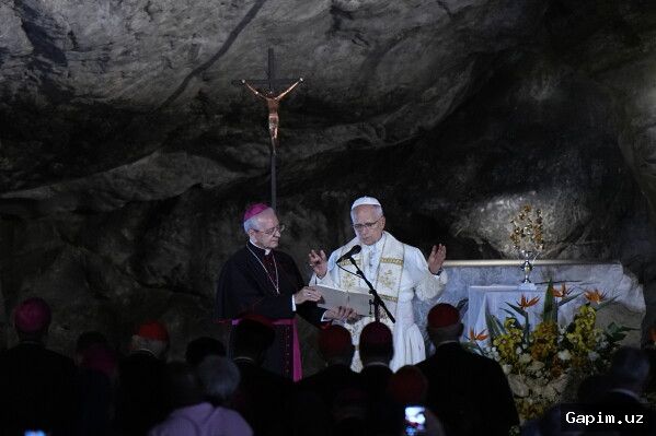 ⛪️🙏 Pope Leo XIV Celebrates Mass with 150,000 in Lourdes, Meets Abuse Survivors
