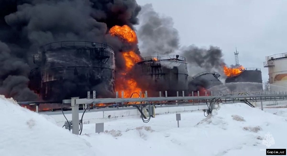 🇺🇦💥 Ukraina dronlari Rossiyadagi ombor va neft bazalariga zarba berdi: 7 kishi halok bo‘ldi