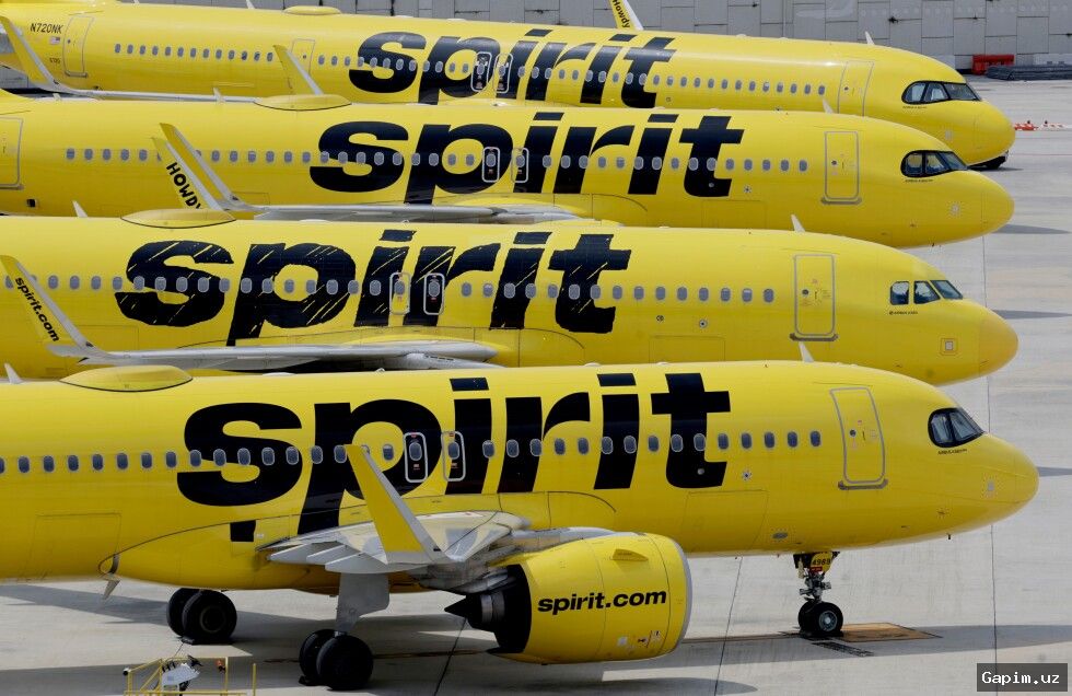 ✈️💥 Spirit Airlines shuts down: 17,000 employees laid off, passengers stranded after bailout talks fail