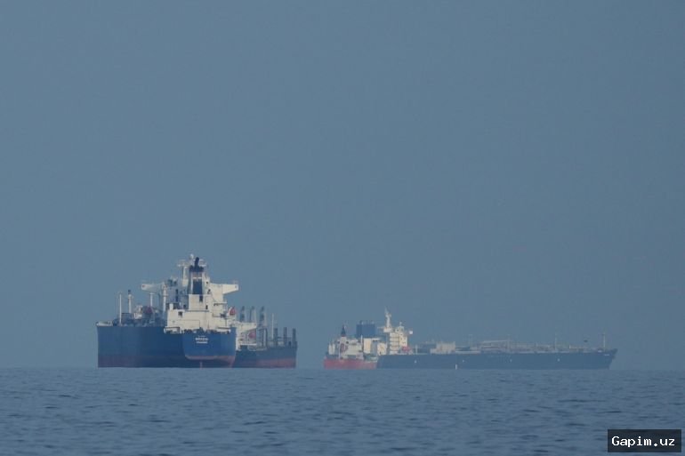 🛢️🚢 Oil Prices Surge as Strait of Hormuz Closure Continues