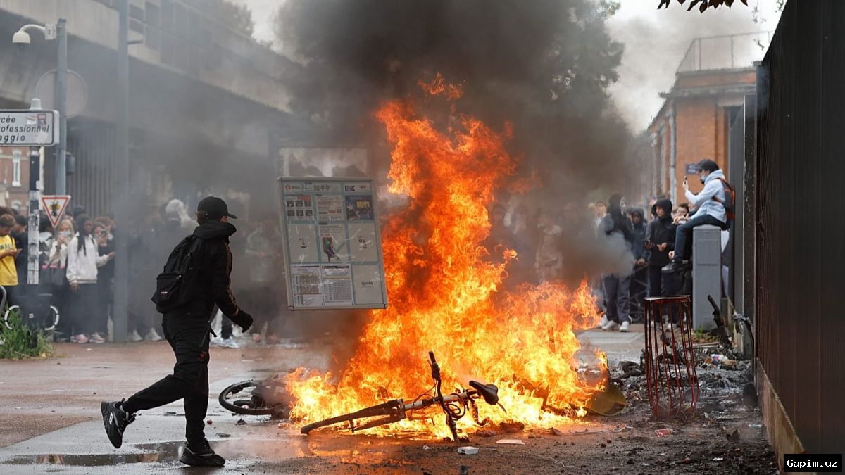 🇫🇷🔥 Протесты школьников во Франции нарастают: более 440 задержанных