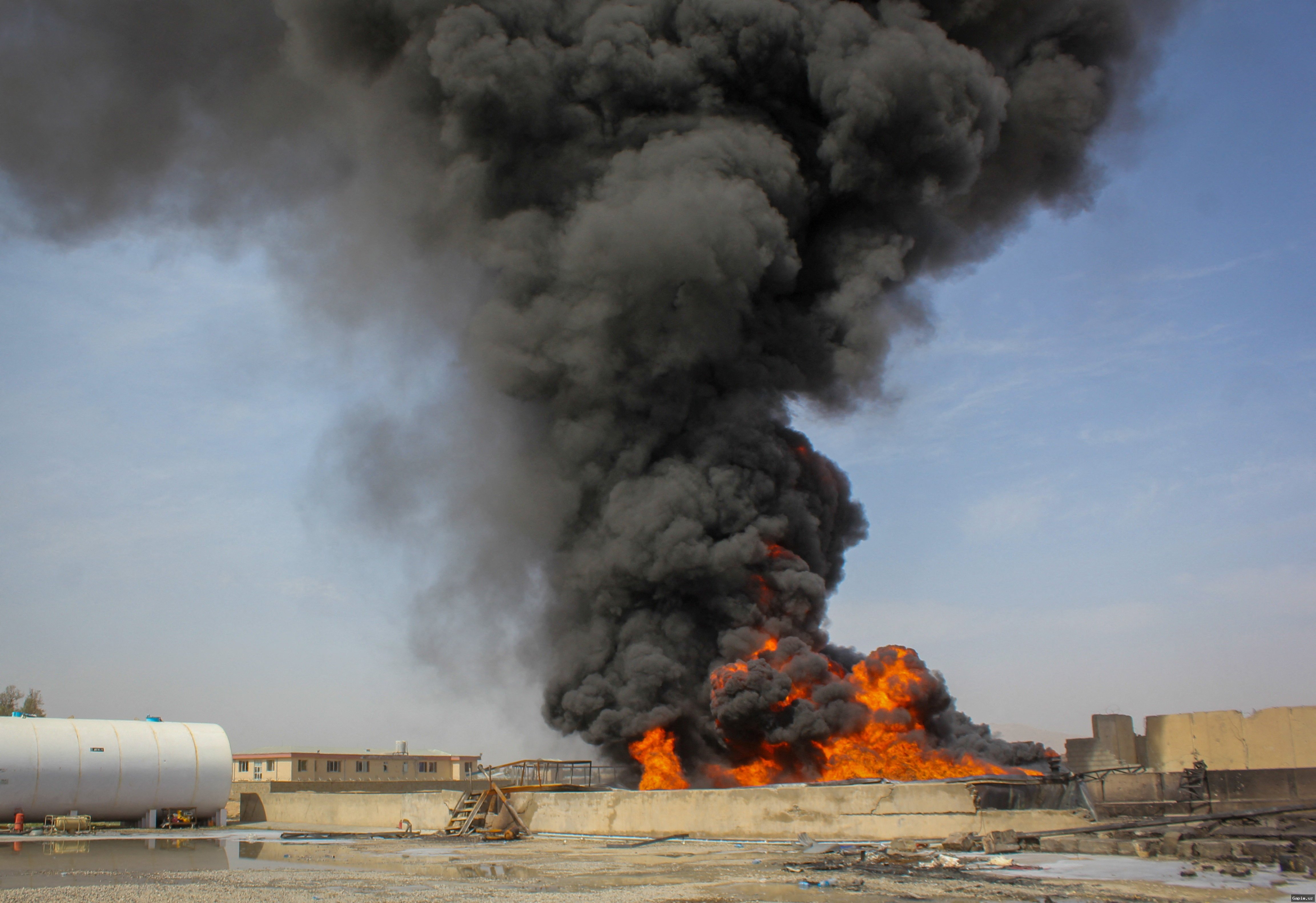 💥🏥 Afg‘onistonda tibbiy muassasaga havo hujumi: 400 dan ortiq kishi halok bo‘ldi