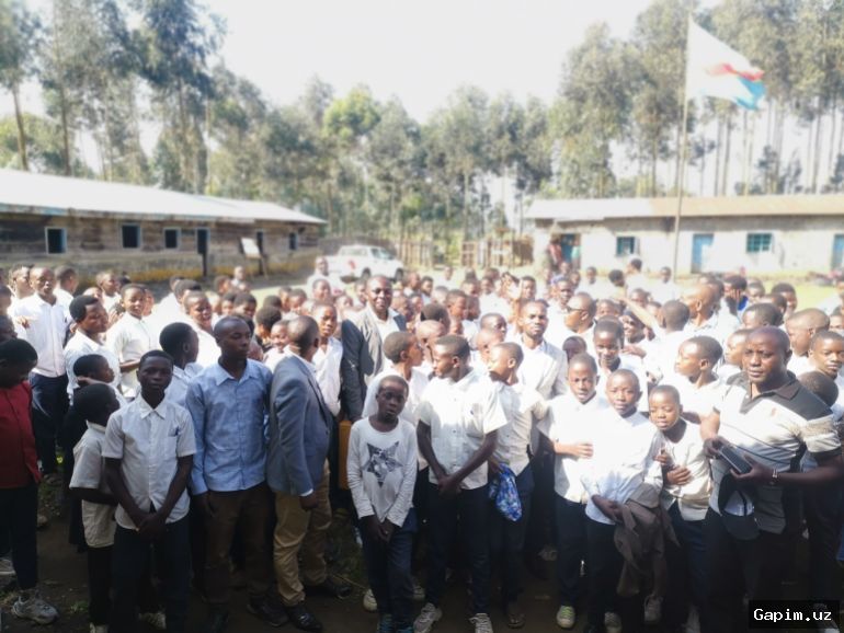 🦠📚 Kongo Demokratik Respublikasida Ebola epidemiyasi fonida maktablar ochilishi ota-onalarni xavotirga solmoqda
