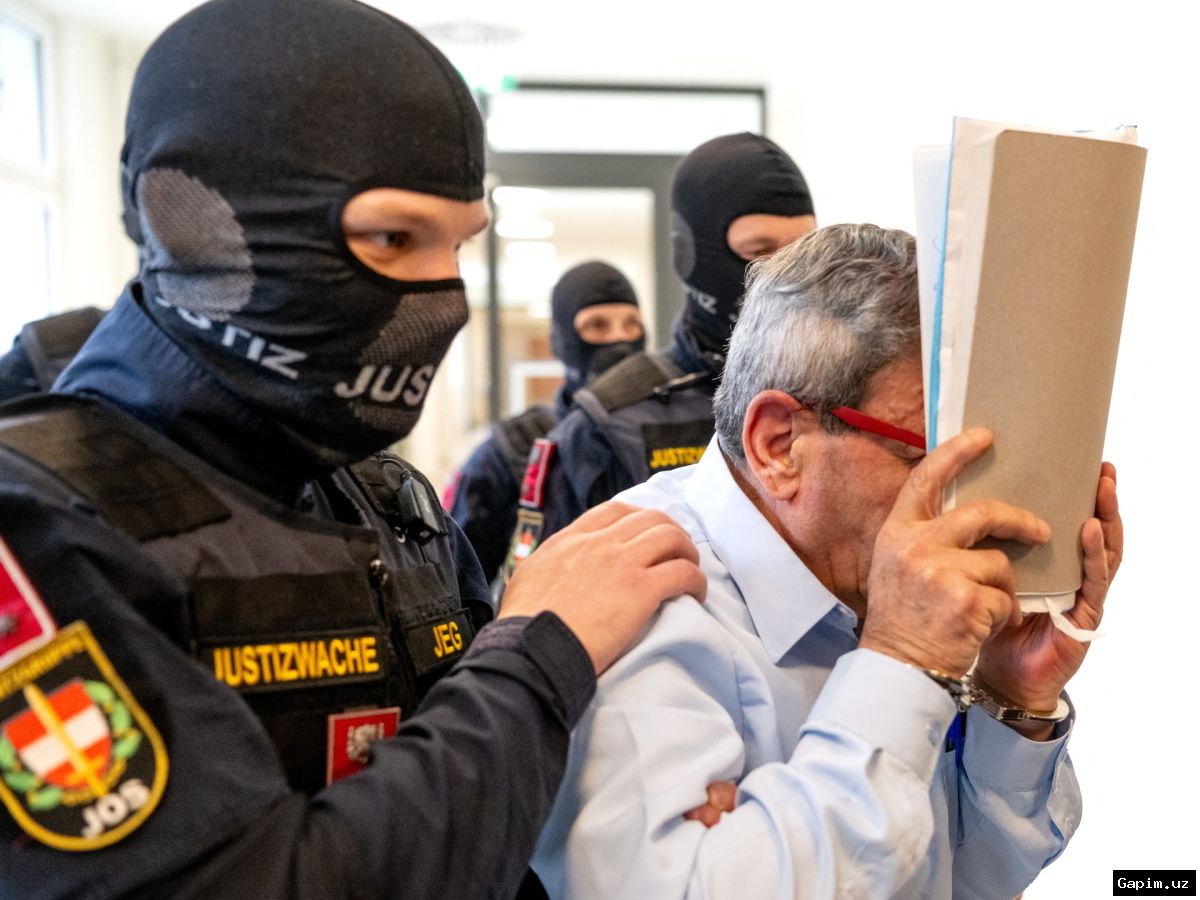 ⚖️🏛️ Бывший сирийский генерал не признал вину в пытках в суде Австрии