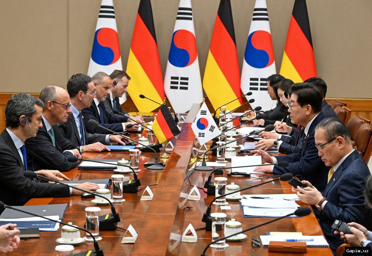 🌍🇰🇷 European Chancellor Friedrich Merz Wraps Up Asia Tour Amid Global Trade Warnings