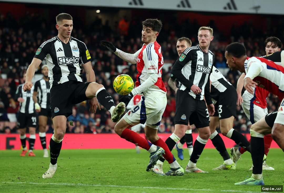⚽️🔥 Ньюкасл вдесятером нанес поражение Манчестеру, Арсенал укрепил лидерство в гонке за титул