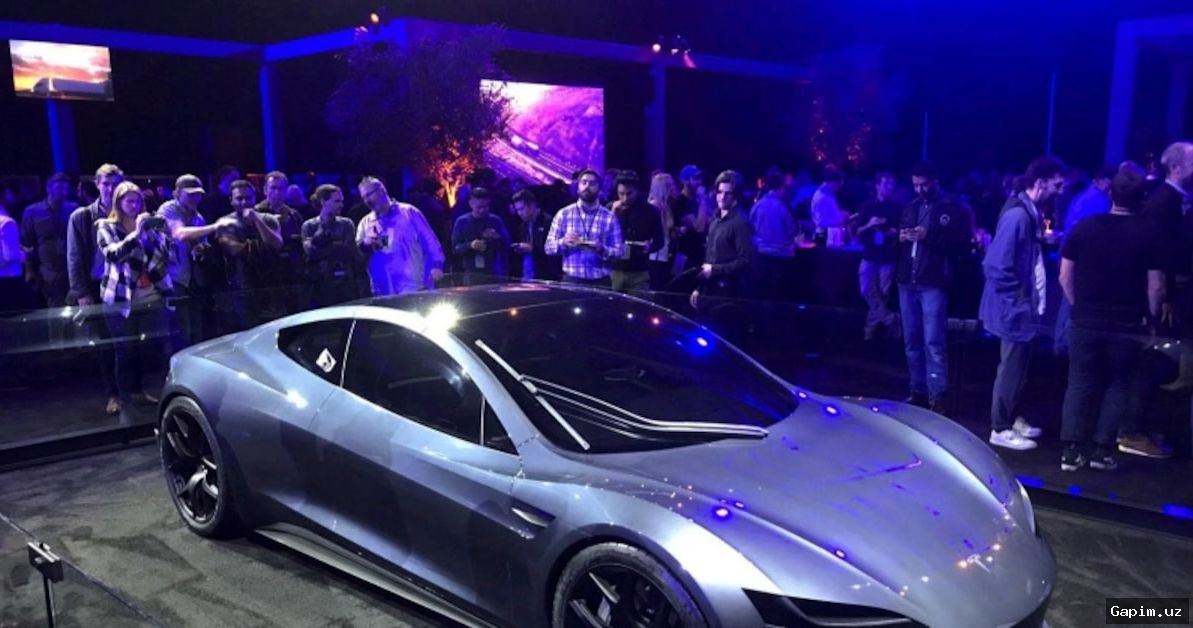 🏎️⚡ Tesla yangi Roadster sport avtomobilini tanishtirdi: Kechikishlar va ulkan shubhalar fonida taqdimot